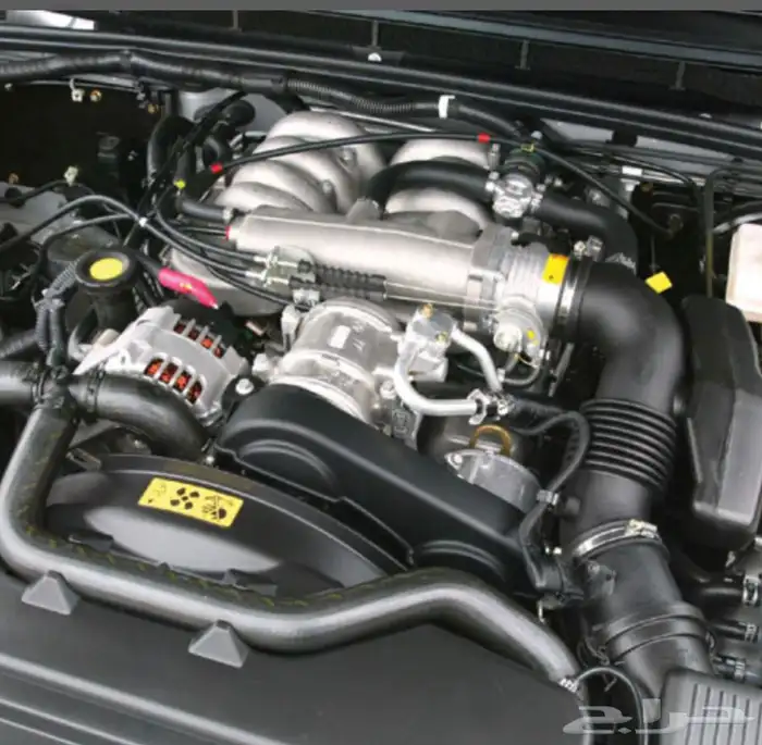 مكاين روفر V8 3