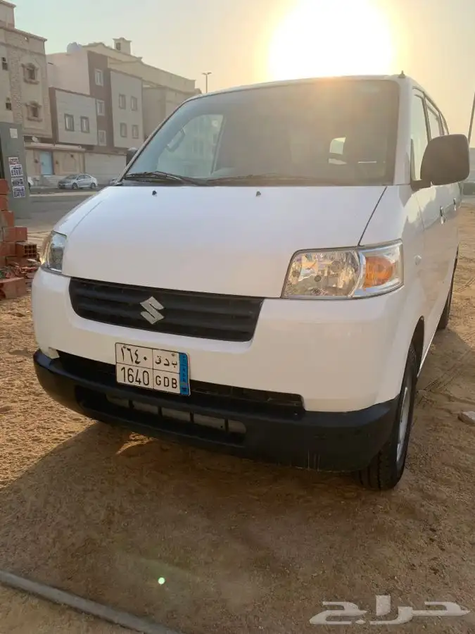 للايجار فان سزوكي بضاعه 3