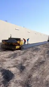 تنفيذ جميع اعمال التربة والاسفلت 7