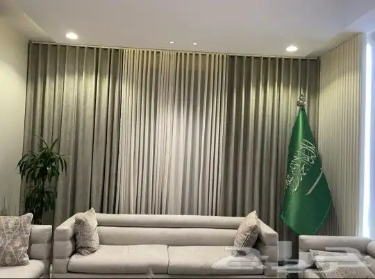 علم مجلس علم صالة ستاند علم كبير ذهبي علم السعودية مذهب 8