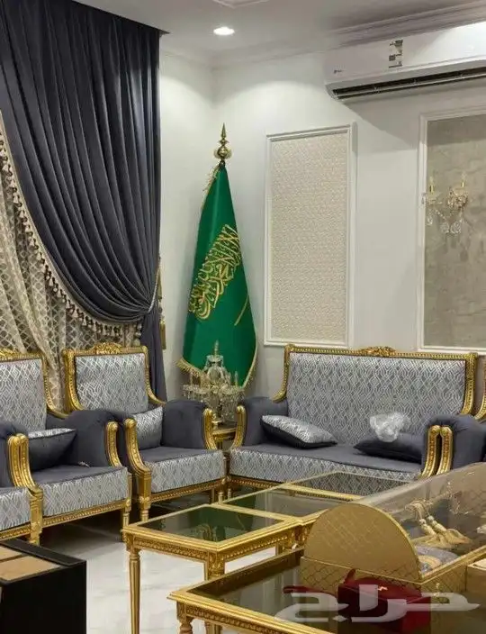 علم مجلس علم صالة ستاند علم كبير ذهبي علم السعودية مذهب 3