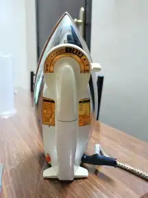مكواه ملابس بدون بخار 3