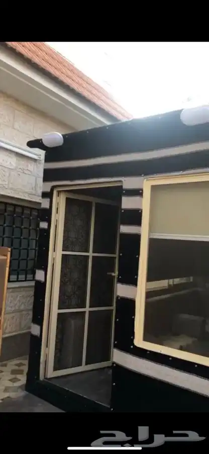 مشب مع اغراضه 4