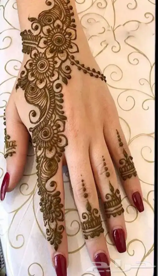 مباشرات وقهوجيات مفتشة جوالات وجرابات مانعه تصور ودي جي 4