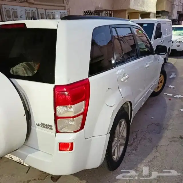 سزوكي فيتار 2008 8