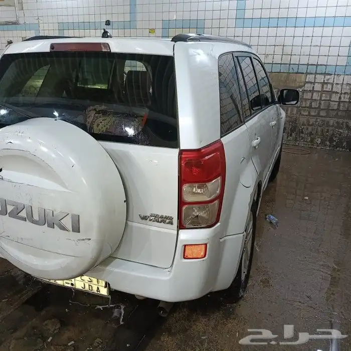 سزوكي فيتار 2008 9