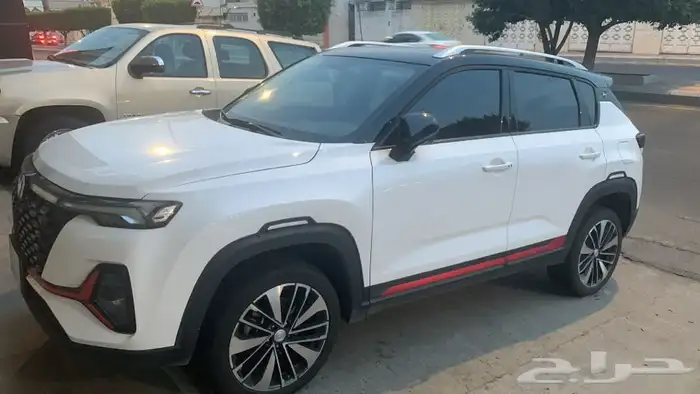 للتنازل بدون مقابل شانجان CS35 2023 فل كامل ابيض 1