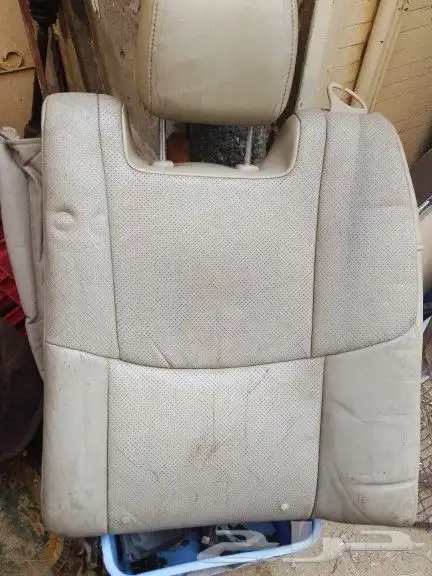 مرتبة ظهر خلفيه مع ديكور باب الراكب أفالون2009للبيع 3