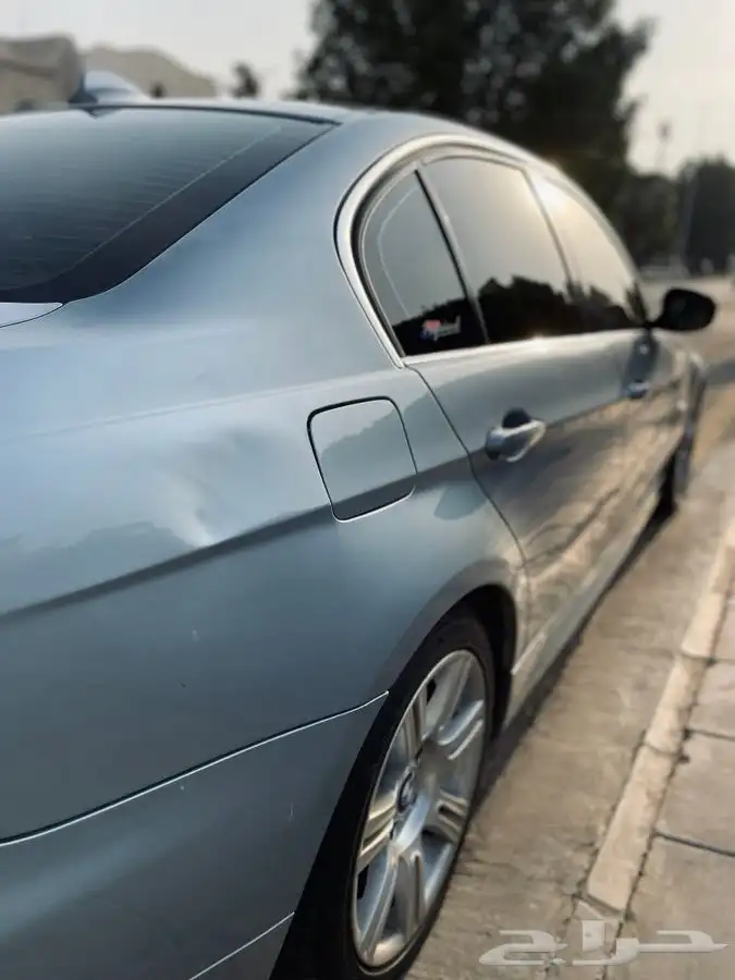 بي ام دبليو الفئة الثالثة E323i موديل 2012 4