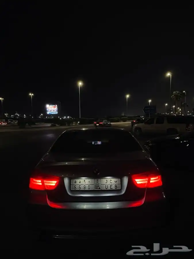 بي ام دبليو الفئة الثالثة E323i موديل 2012 11