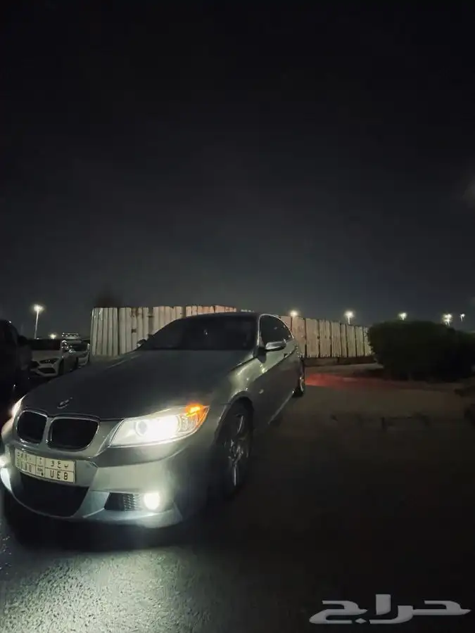 بي ام دبليو الفئة الثالثة E323i موديل 2012 15