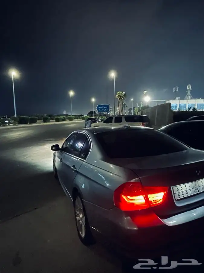 بي ام دبليو الفئة الثالثة E323i موديل 2012 13