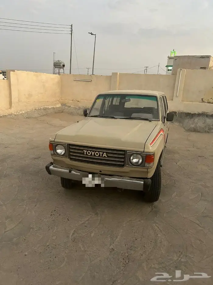 جيب تايوتا لاندكروزر صالون 1985 19