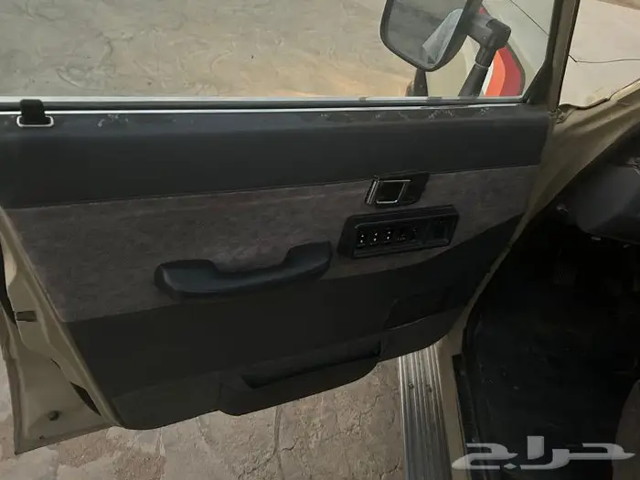 جيب تايوتا لاندكروزر صالون 1985 7