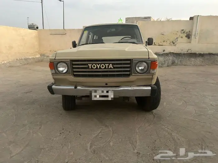 جيب تايوتا لاندكروزر صالون 1985 0