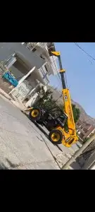 إيجار رافعات شوكيه وكرينات جميع الاحجام إيجار شهري أسبوعي يو 4