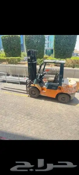 إيجار رافعات شوكيه وكرينات جميع الاحجام إيجار شهري أسبوعي يو 5