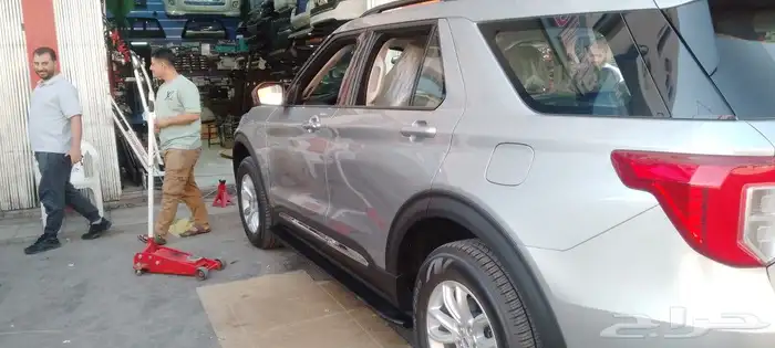 دعسات فورد اكسبلورا 2023 للتواصل 8