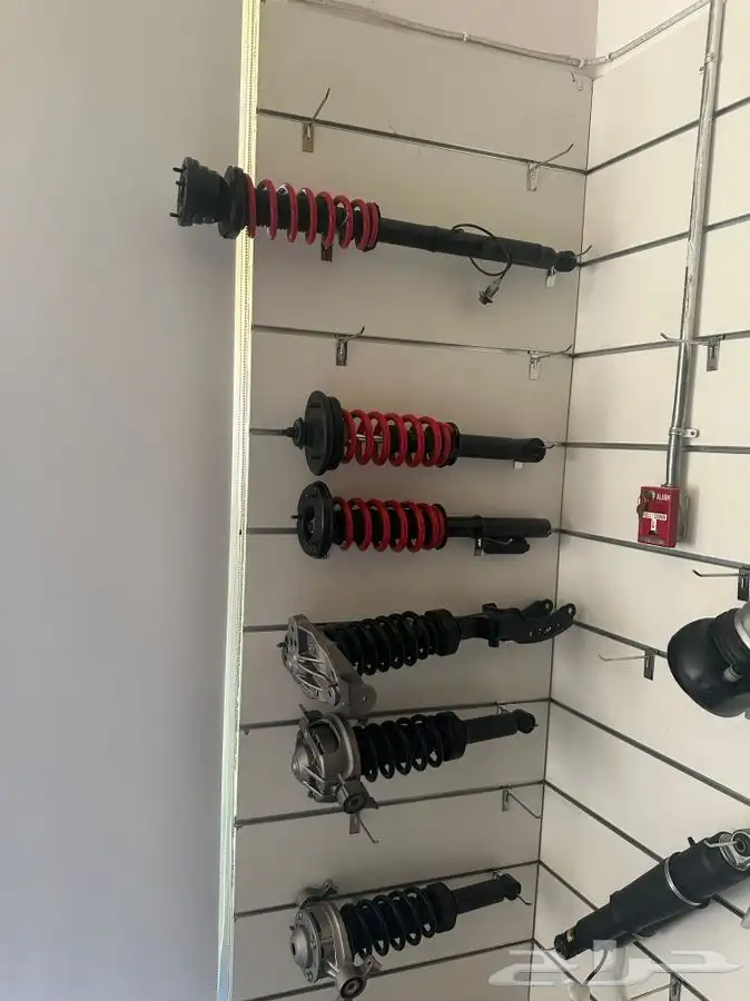 مساعدات اودي بي ام مرسيدس يخت رنج روفر بنتلي 4