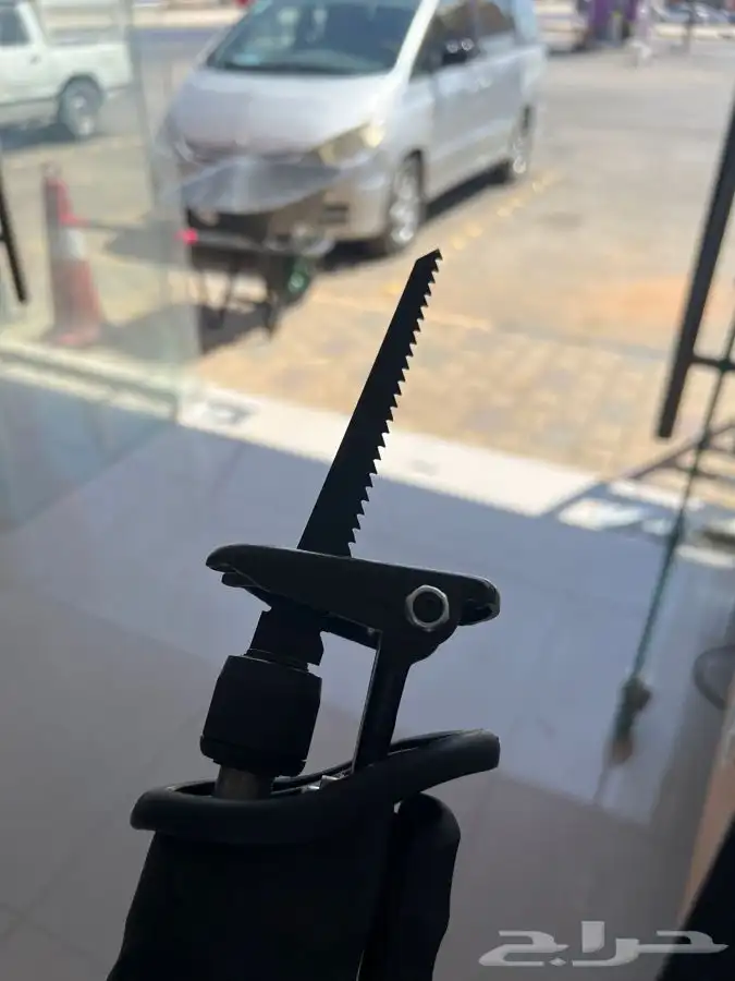 منشار تكريب النخل تأجير يومي 1