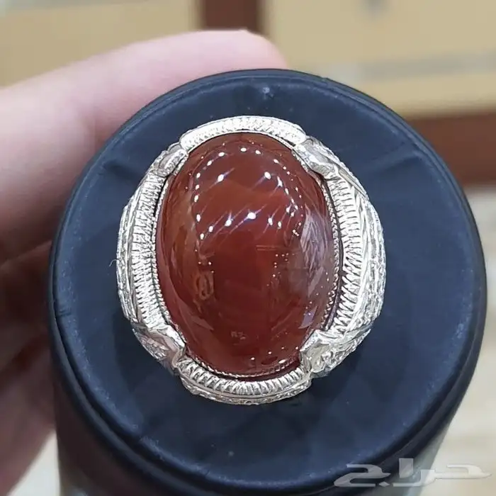 خاتم عقيق يماني كرزي مزعفر كابشون 3