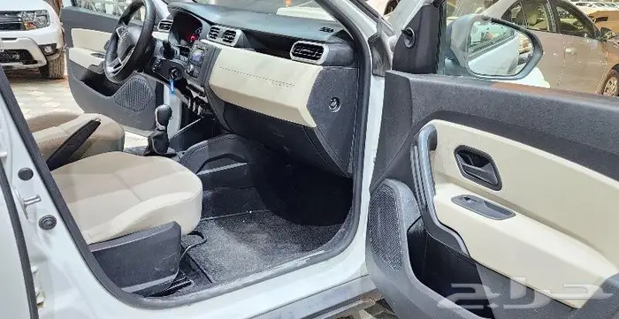 للبيع رينو داستر 7