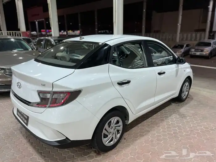 هيونداي اي تن .2022 11