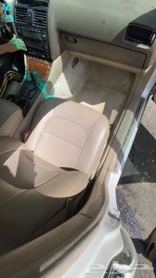 للبيع قطع غيار لكزس 400 LS موديل 97 سعودي 6