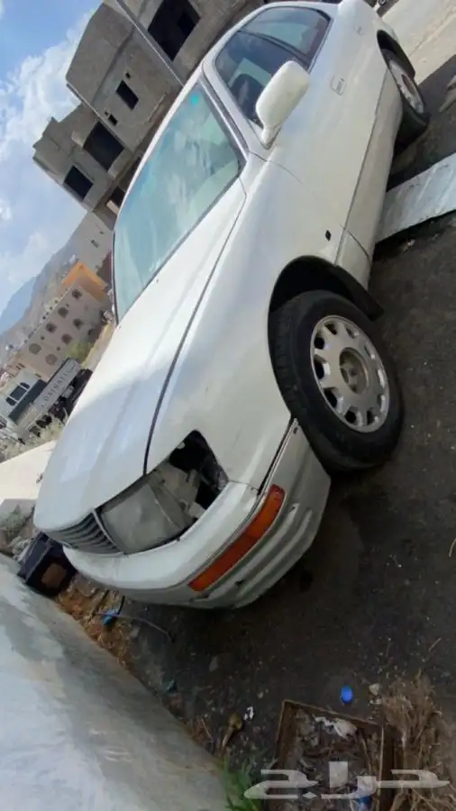 للبيع قطع غيار لكزس 400 LS موديل 97 سعودي 4