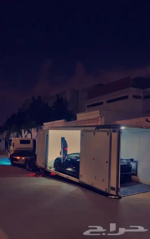 سطحه مغطاه مقفله  VIP  من الامارات لسعوديه وبلعكس 0