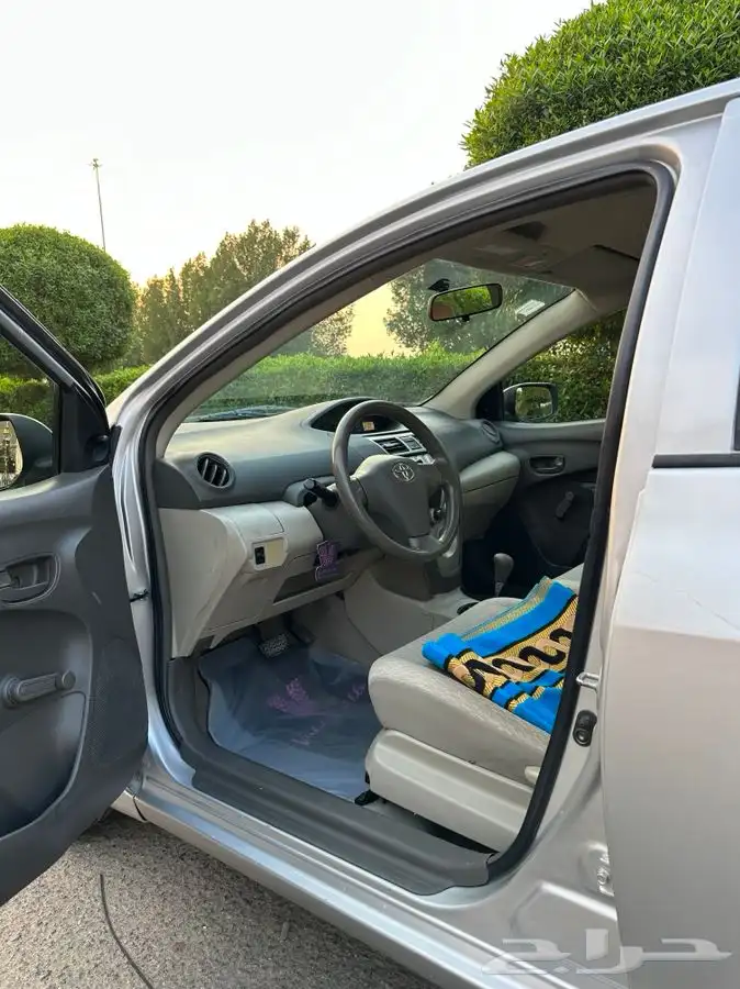 ( مباع ) تويوتا يارس 2012 6