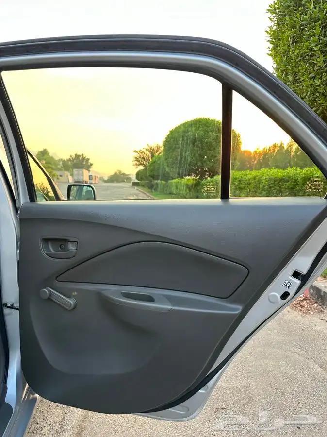 ( مباع ) تويوتا يارس 2012 8