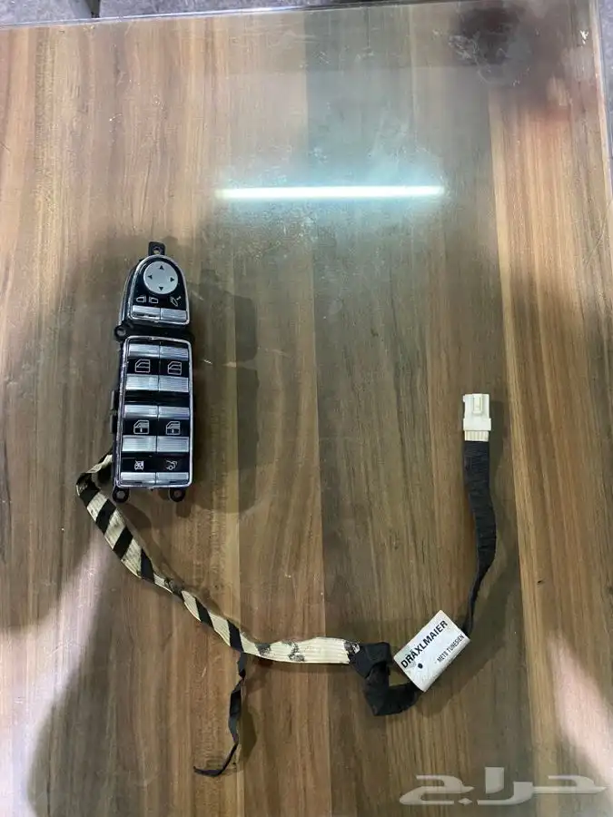 للبيع قطع غيار مرسيدس بنز 6