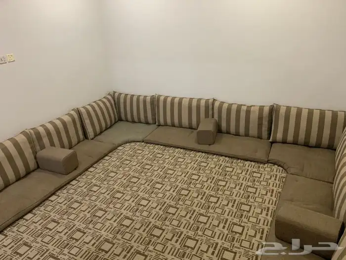 كنب أرضي 3