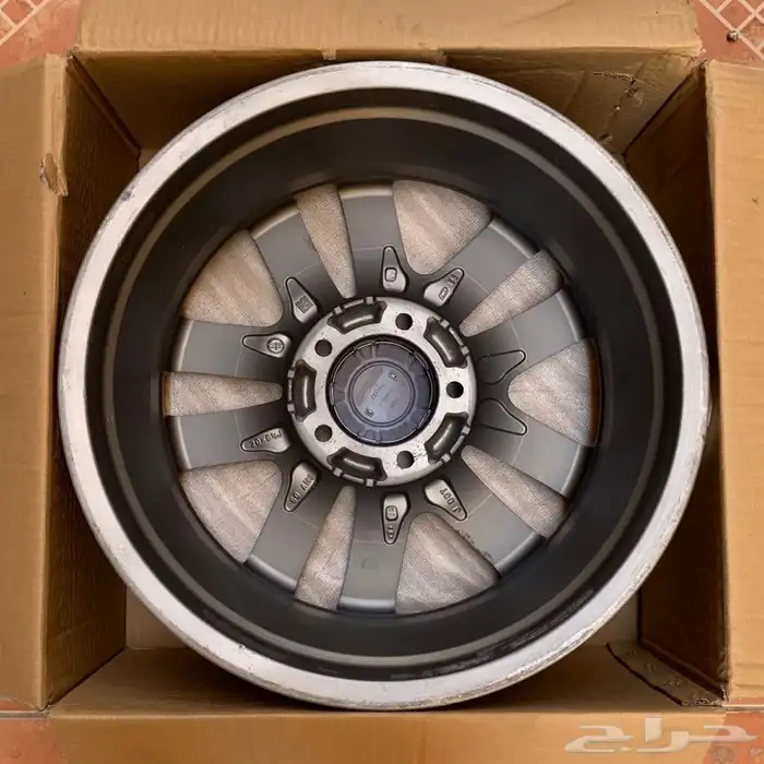 جنوط جيب لكزس 570 2015 اصلي وكالة 4