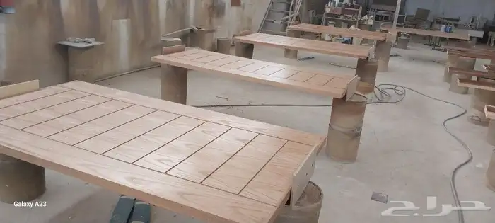متخصصون في صناعة الابواب الخشبية والخزائن وطاولات المجالس وا 16