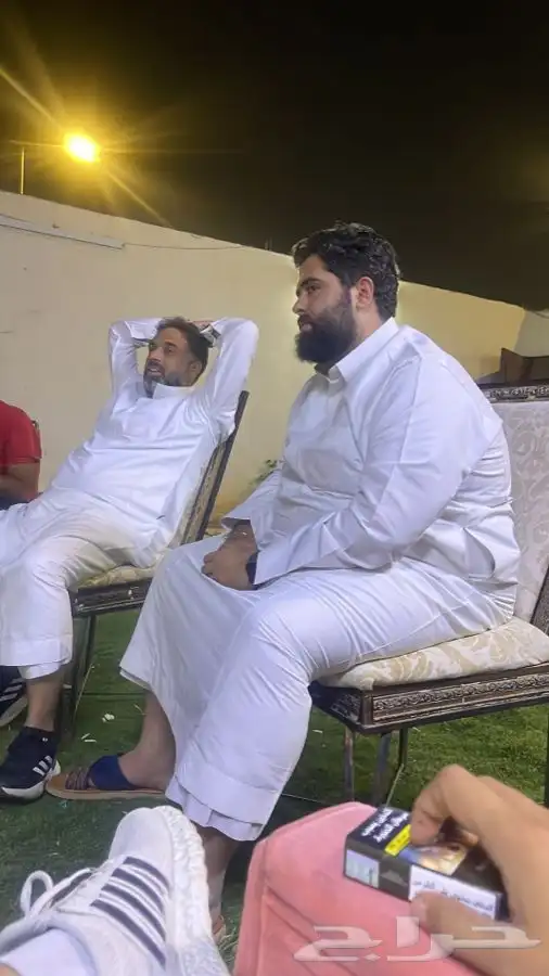 قواحد انارة حواجز نيوجرسي سلات كراسي 14