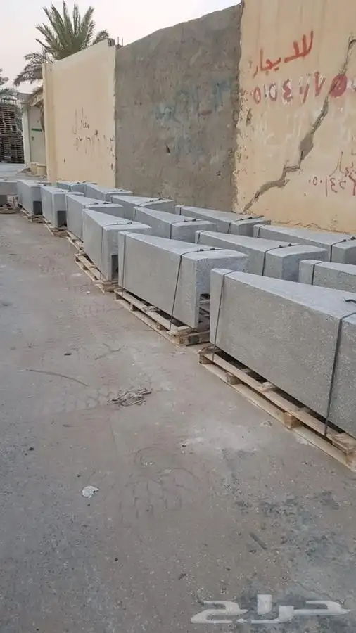 قواحد انارة حواجز نيوجرسي سلات كراسي 19