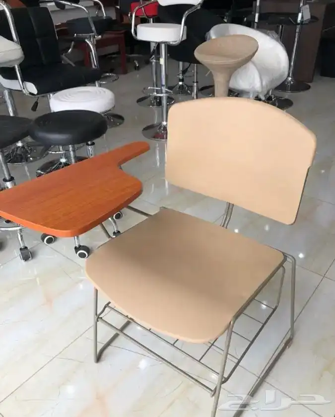 كراسي محاضرات الكميه محدوده 0