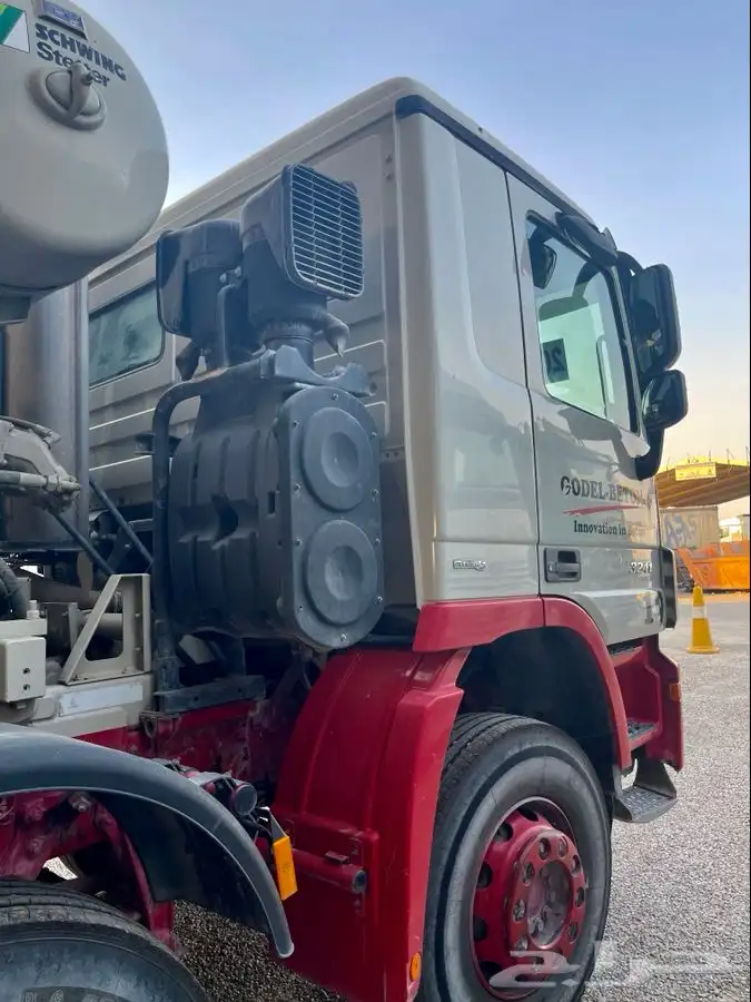 خلاطه خرسانية مرسيدس 2012 - 3241 جمارك 8