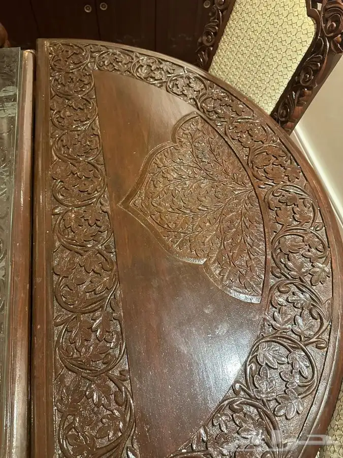 طاولة طعام انتيك 12 كرسي من خشب كامل 3