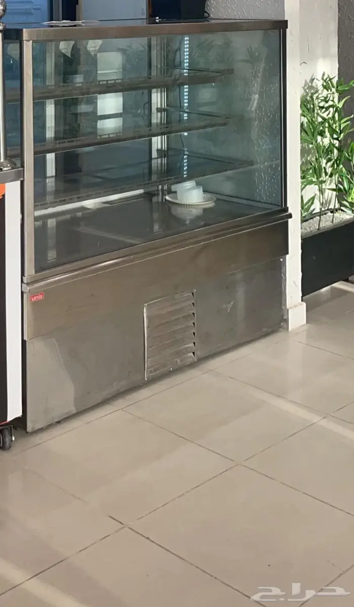اغراض مطعم شعبي نظيفه للبيع 3