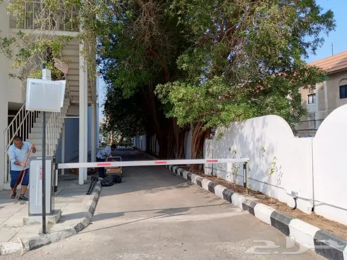 بوابة ايطالي وبوابات مرور السيارات للمواقف 5