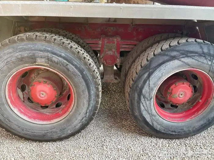 خلاطه خرسانية مرسيدس 2012 - 3241 جمارك 6