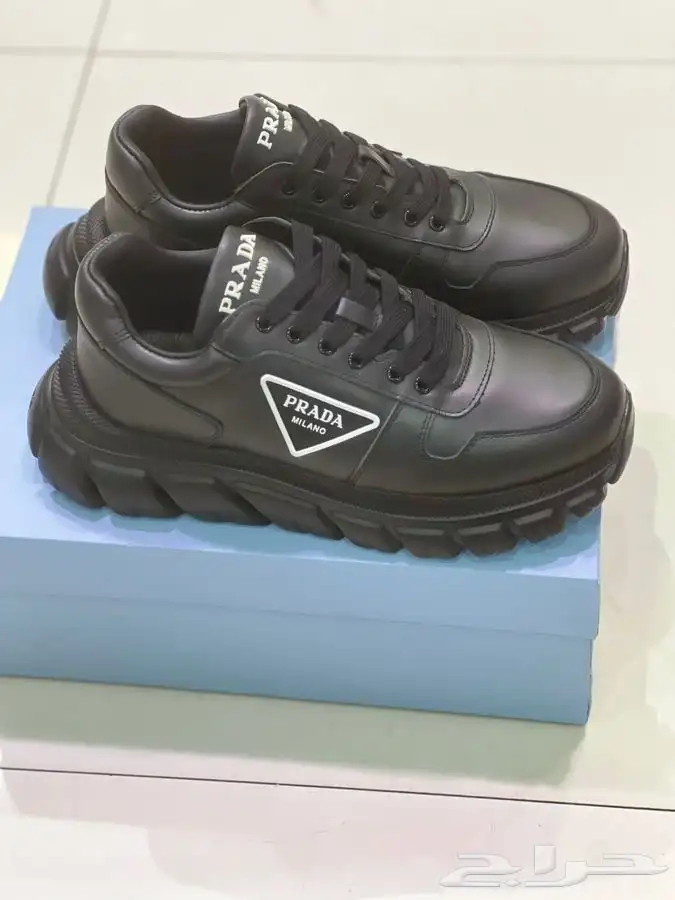 شوزات برادا 0