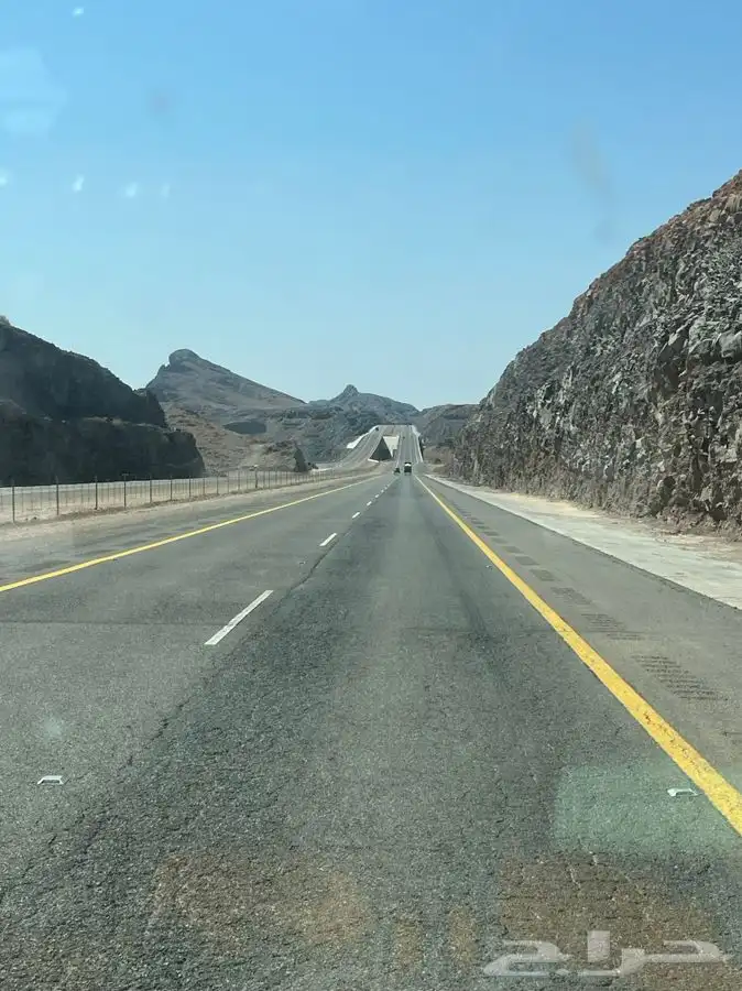 سطحه متواجد بالقصيم طالع لحايل فاضي 1