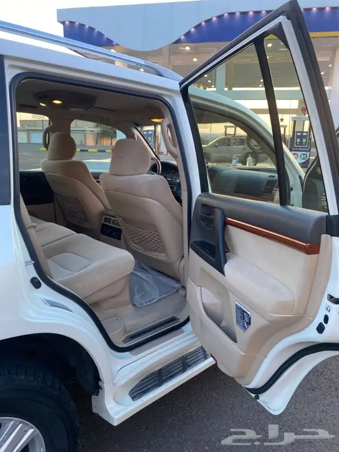 لاندكروزر 2015 GX-R نظيف 6