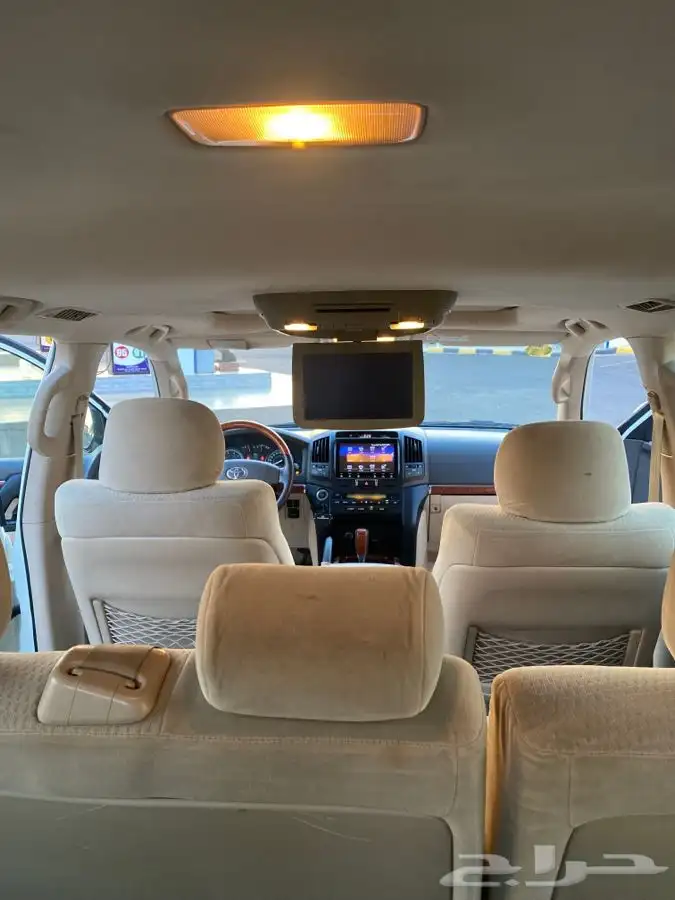 لاندكروزر 2015 GX-R نظيف 10