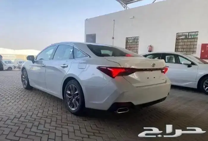 تويوتا افالون XLEليمتد خليجي 2022 4