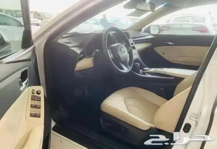 تويوتا افالون XLEليمتد خليجي 2022 10